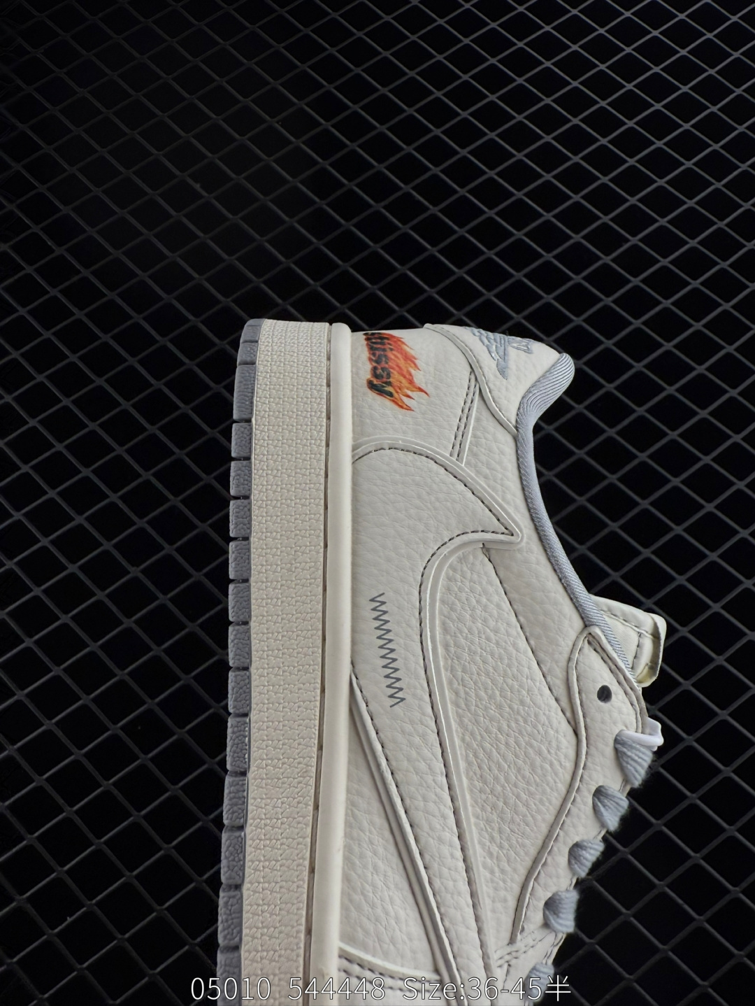 Nike AIR JORDAN 1 RETRO LOW